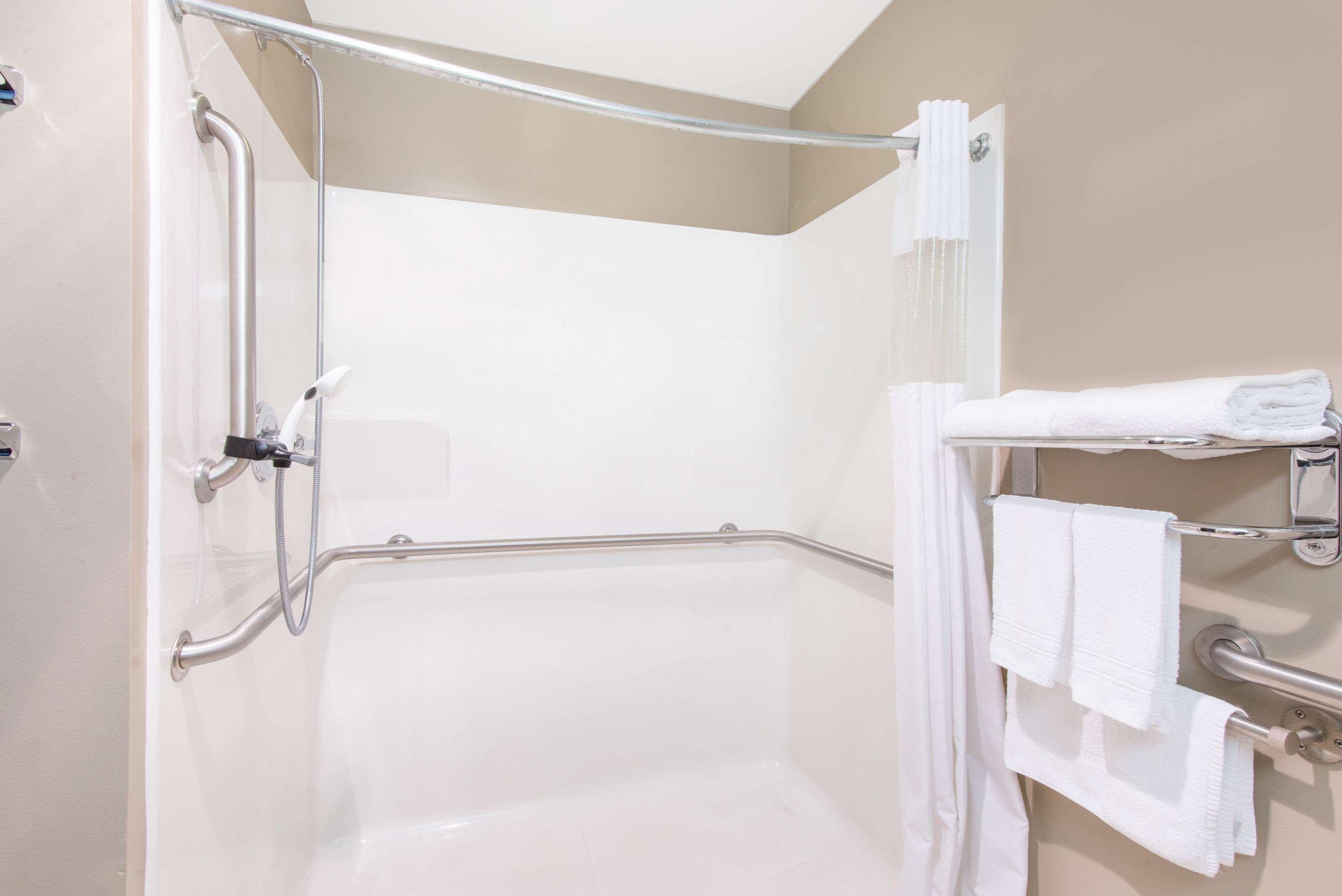 Microtel Inn & Suites By Wyndham Hazelton/Bruceton Mills Εξωτερικό φωτογραφία
