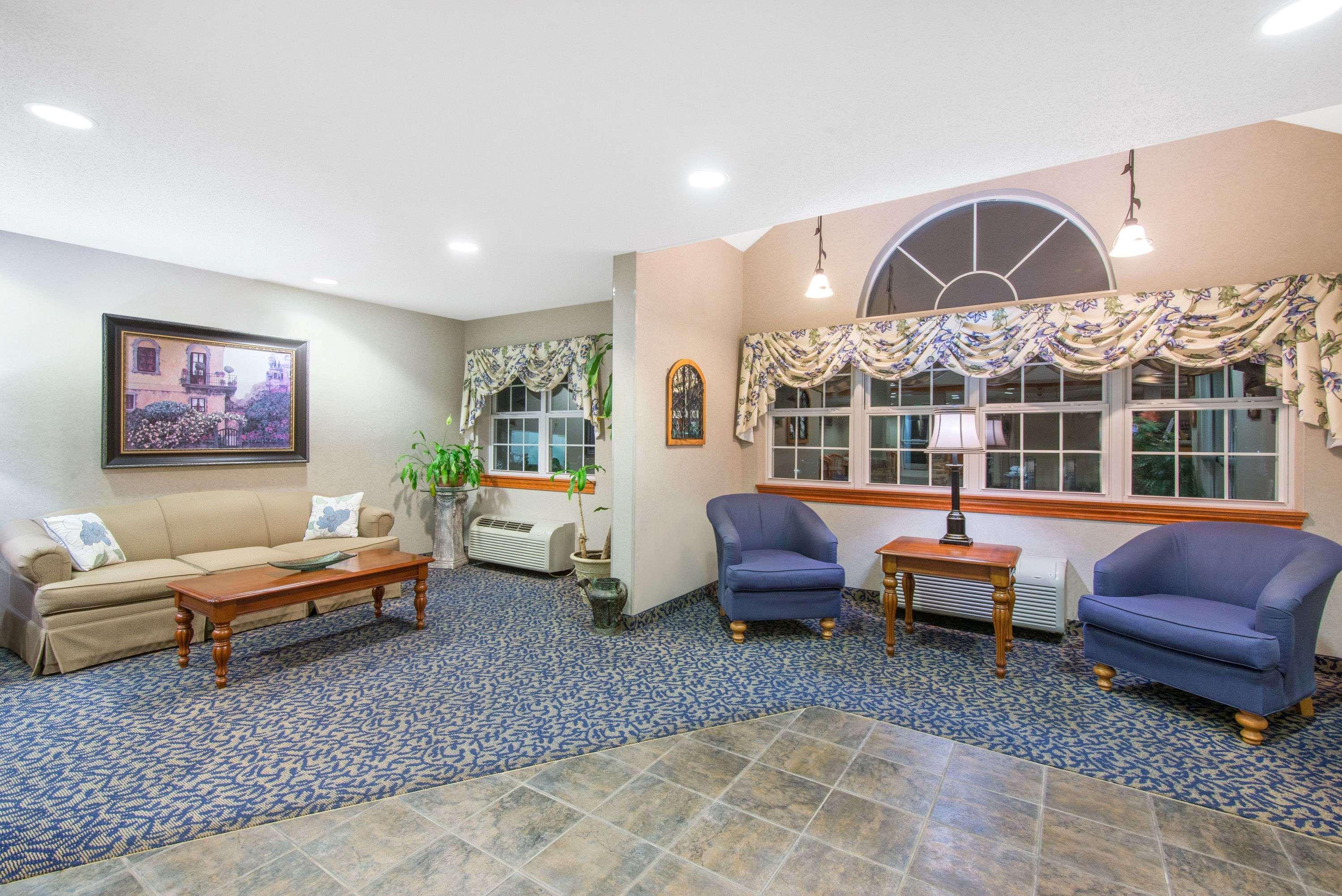 Microtel Inn & Suites By Wyndham Hazelton/Bruceton Mills Εξωτερικό φωτογραφία